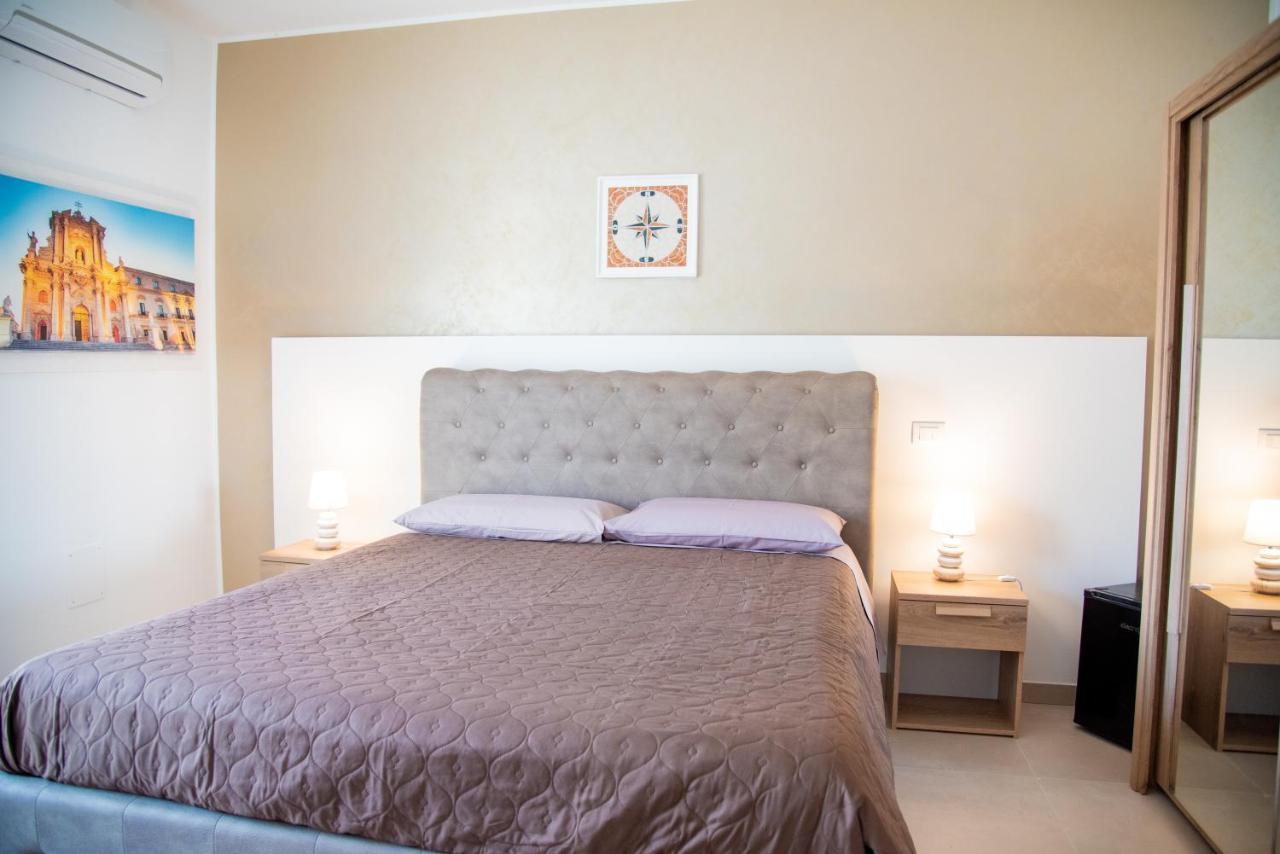 A & G Relax Rooms Сиракуза Екстериор снимка